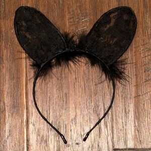 HALLOWEEN BLACK LACE & FEATHER CAT EARS - In Black